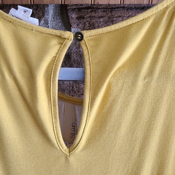 Donated Poem & Thread Tank - Picture 3 of 6